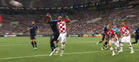 世界杯足球搞笑进球视频,世界杯法国队搞笑瞬间