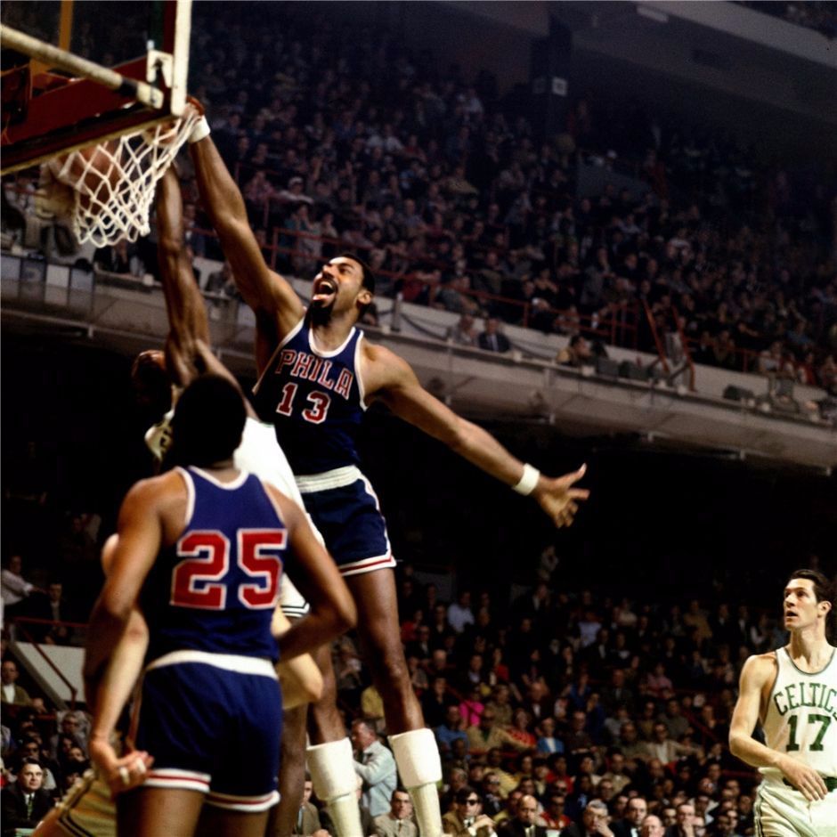 野蛮人柯南张伯伦举起施瓦辛格,张伯伦单手举起施瓦辛格视频