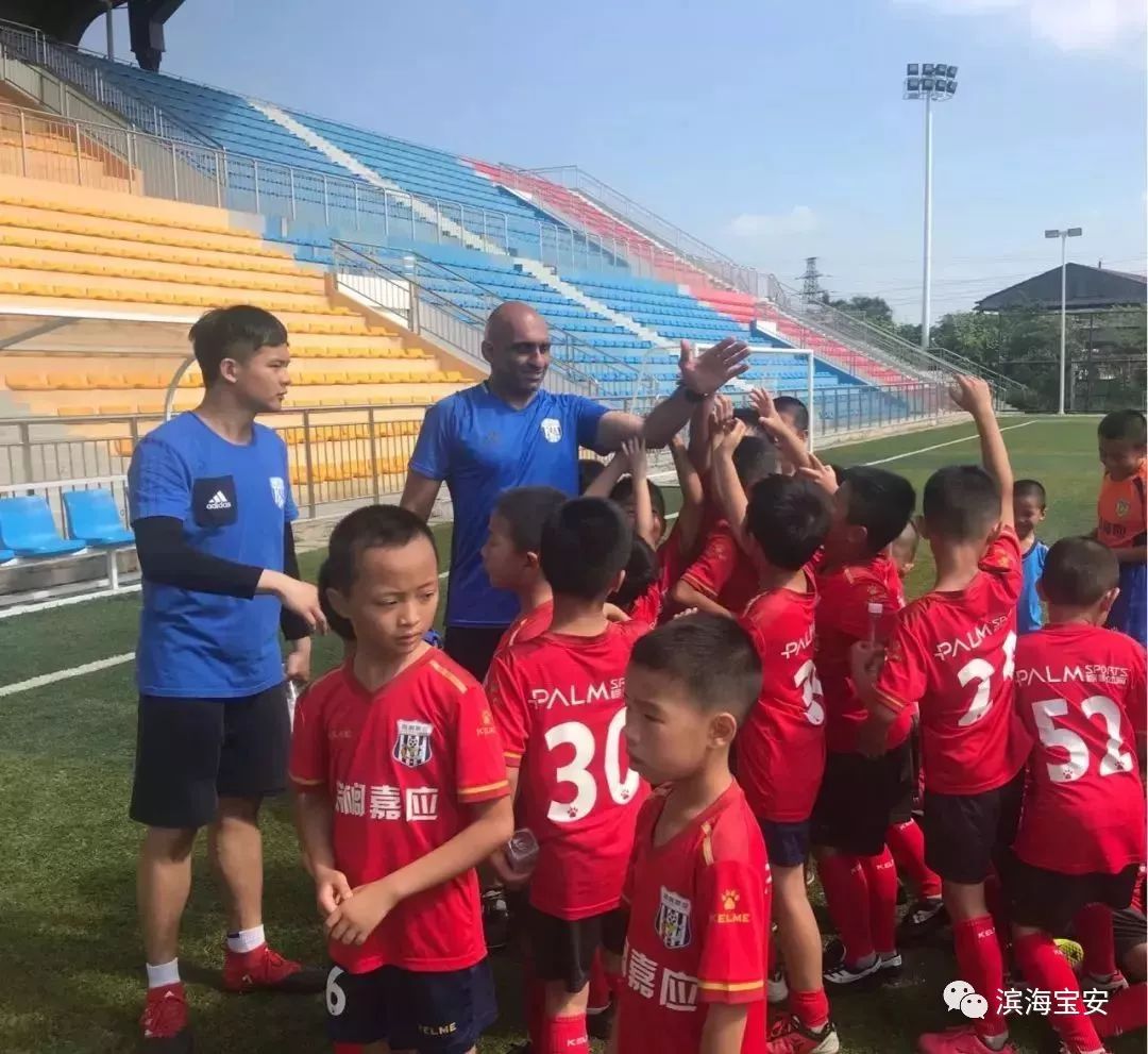 足球夏令营国外一般多少钱,不要钱夏令营