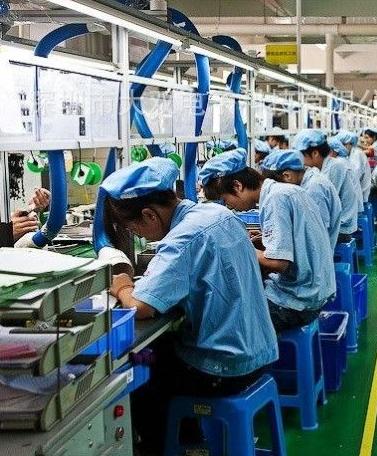 工厂不给辞职可以自离吗,工厂老板可以随意不让员工加班吗