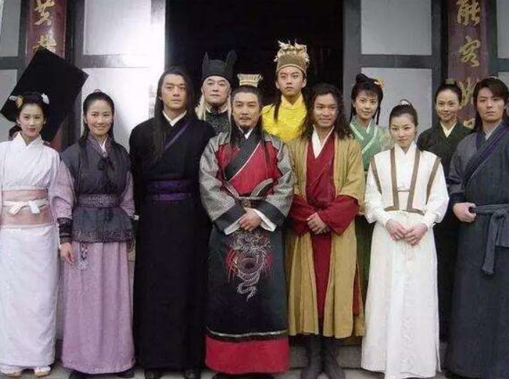 天下第一艺人今昔对比,天下第一男主变身