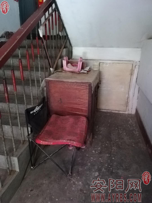 旧家具要扔掉怎么处理,废旧家具丢弃处理方法