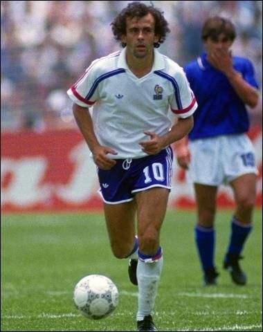 2017世界最强的11名足球运动员,谁是足球史上最伟大的6号