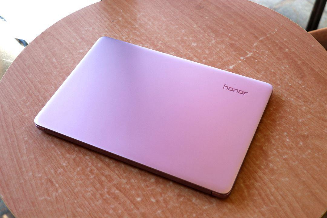 轻薄便携超强性能不抢购，荣耀MagicBook定价实惠