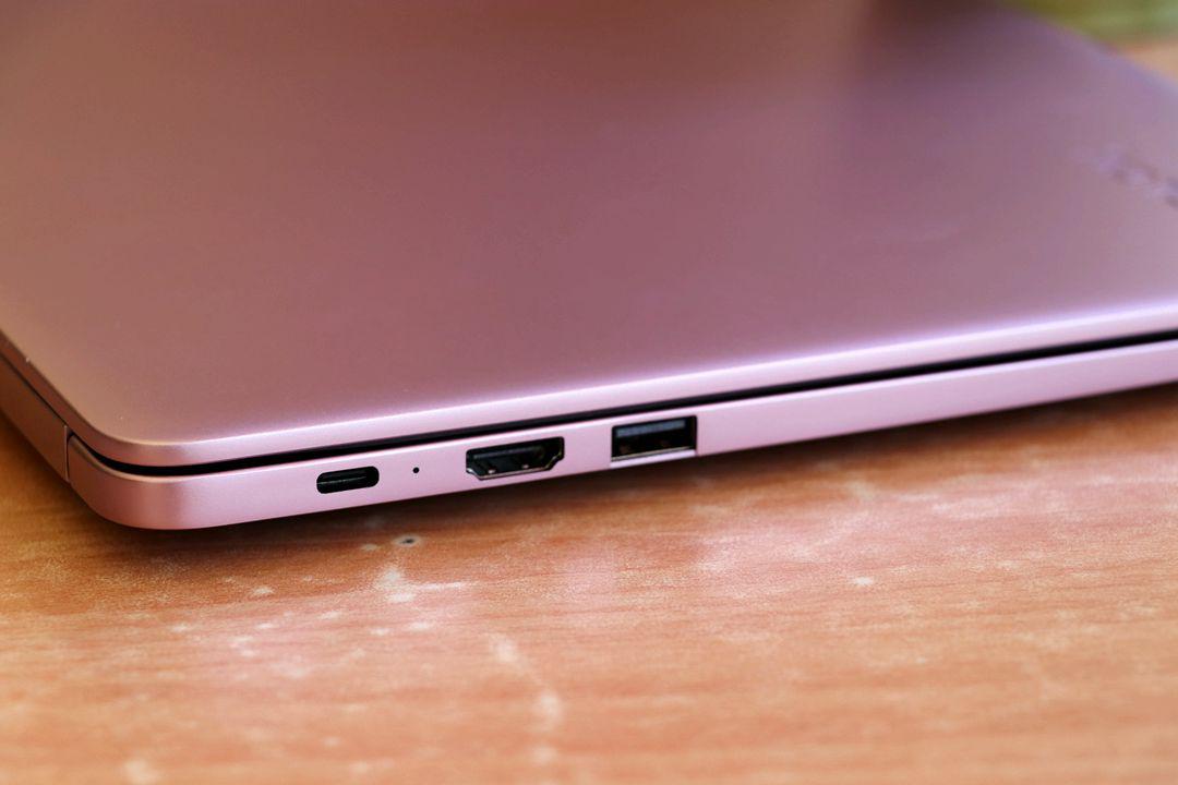 轻薄便携超强性能不抢购，荣耀MagicBook定价实惠