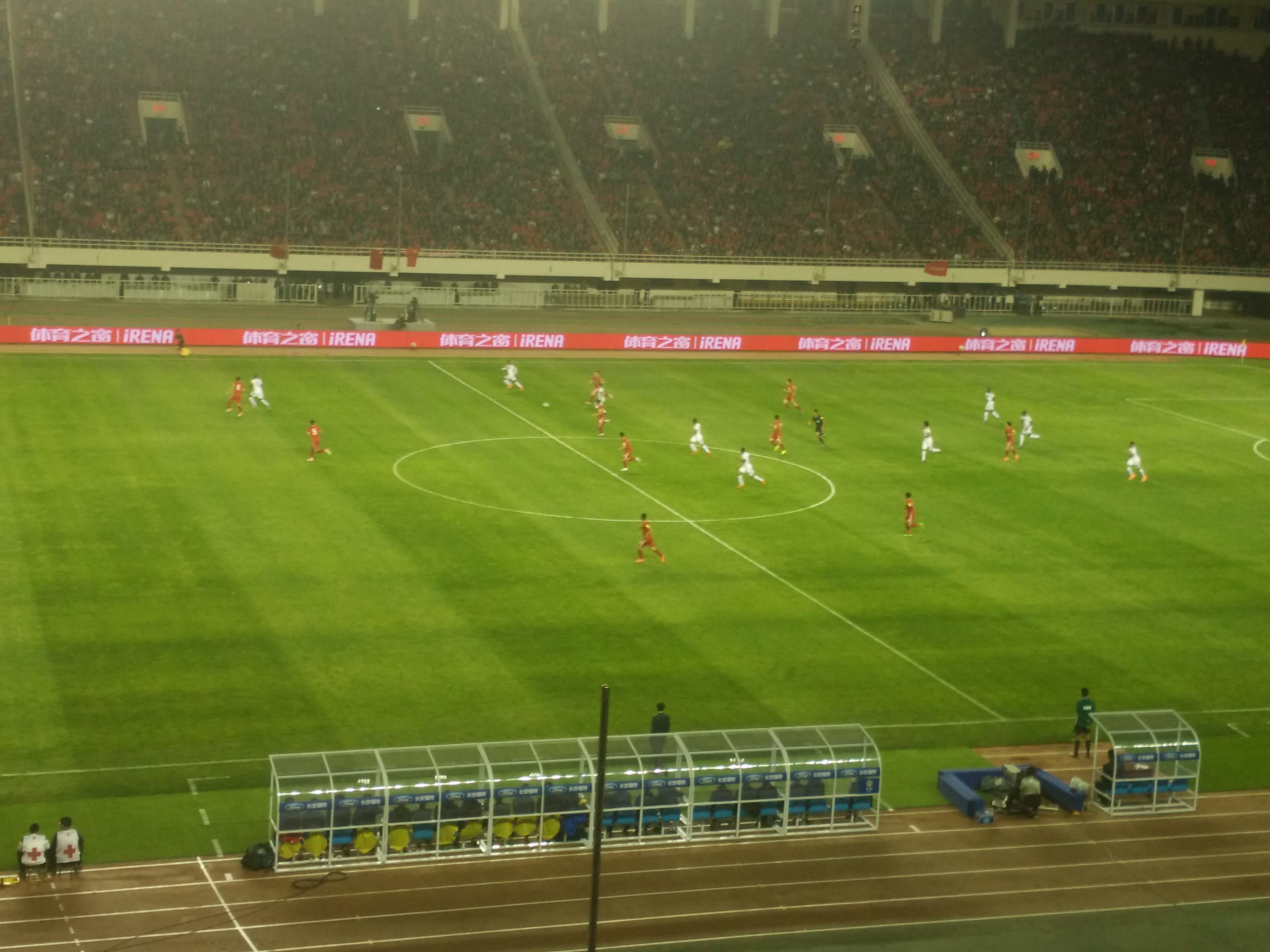 共同见证了中国队的出色时刻,世界杯组委会