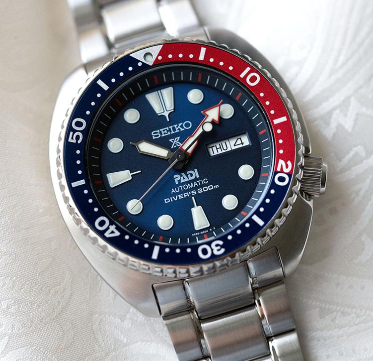 劳力士卖断货的绿表,劳力士绿鬼圈正品多少钱