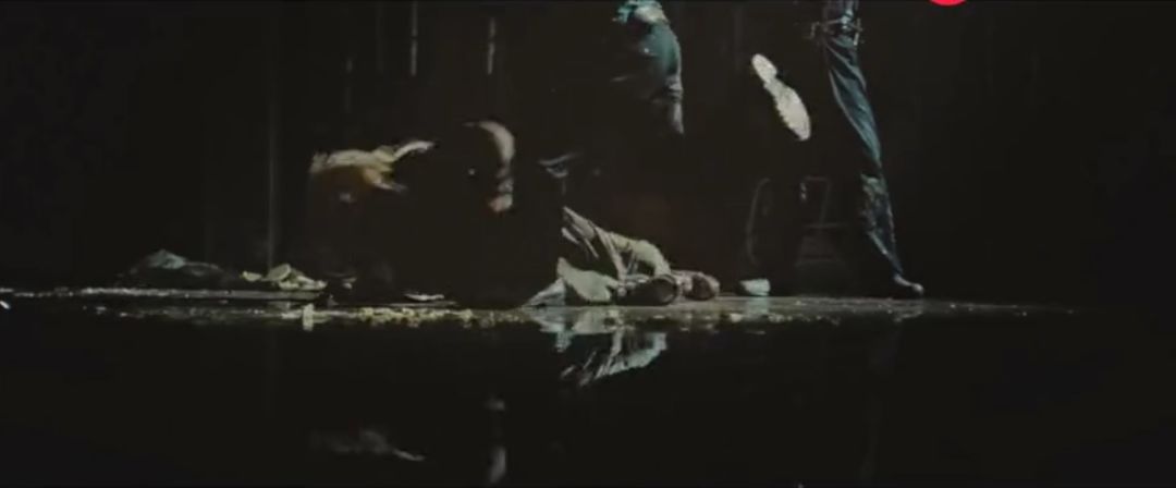 《拳王》真人版创作：八神成为流浪汉，不知火舞被黑社会殴打！