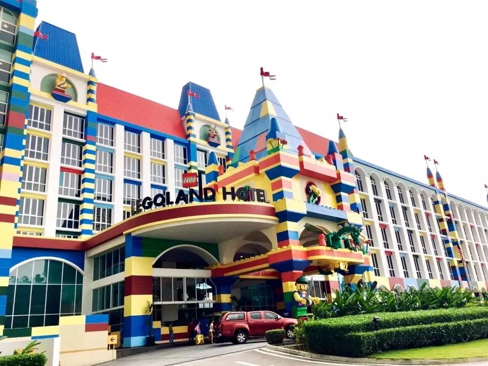 风靡全球！魔都最新网红展！国内首个“宫崎骏”动画展、LEGO乐高、长靴皇后……全来了！