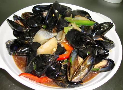 妻子每天给丈夫做夜宵,妻子每天给丈夫做的饭