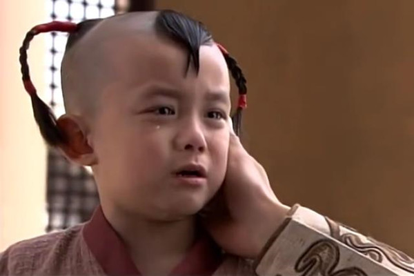 吴磊米兰时装周惊艳亮相,吴磊4岁到22岁的容貌变化