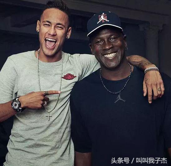 不流行穿耐克穿什么品牌,aj黑红禁穿是篮球鞋吗