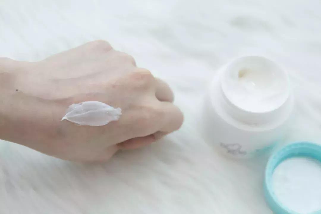 测评好用的国货化妆品,真正好用的护肤品测评视频