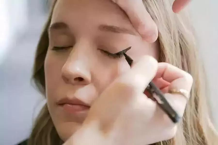 猫咪妆简易画法,可爱猫咪妆简单