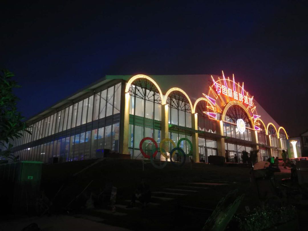 嗨了！13座啤酒大篷大摆饕餮盛宴！