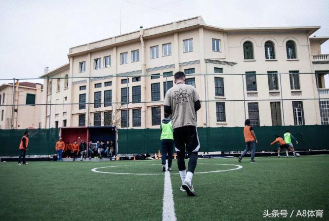 从贫民到皇帝的逆袭,本泽马成名之路