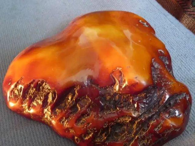 玩说｜别搓了，再搓您这老蜜蜡，都有塑料味了！