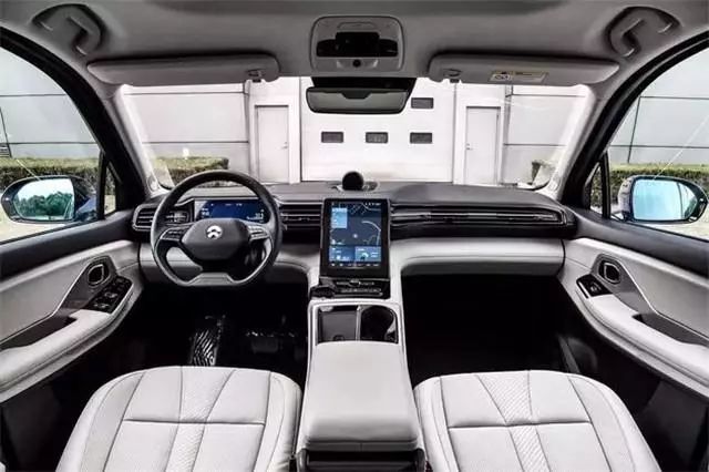 钄氭潵姹借溅es8灏炬爣,钄氭潵杞︿富绗竴浠朵簨