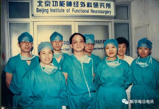 刀尖上的“勇者之舞”：国内“细胞刀第一人”李勇杰