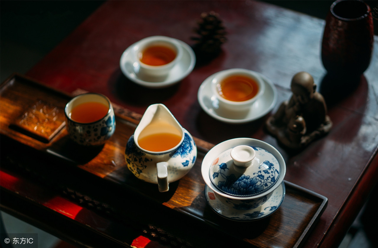 先苦后甜的一碗凉茶，是仲夏夜的温柔