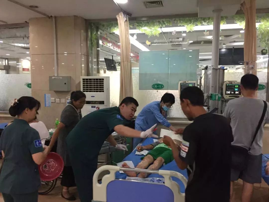专家提醒高温天气需防情绪中暑,高温天气来袭警惕中暑吗