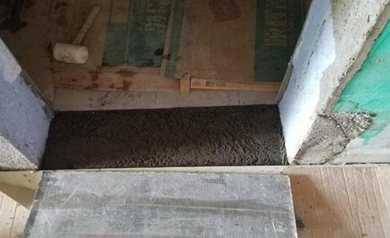 铺门槛石一般给师傅多少红包,通铺门槛石收费吗