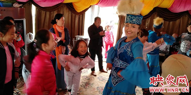 玩在一起、学在一起、成长在一起“热爱*疆新**牵手哈密”豫哈青少年手拉手夏令营成功举办