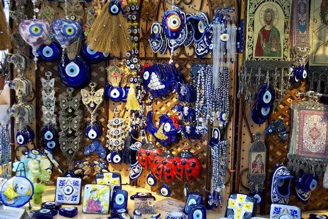 关注这些旅游纪念品千万别带回家,国外旅游不能带回的纪念品