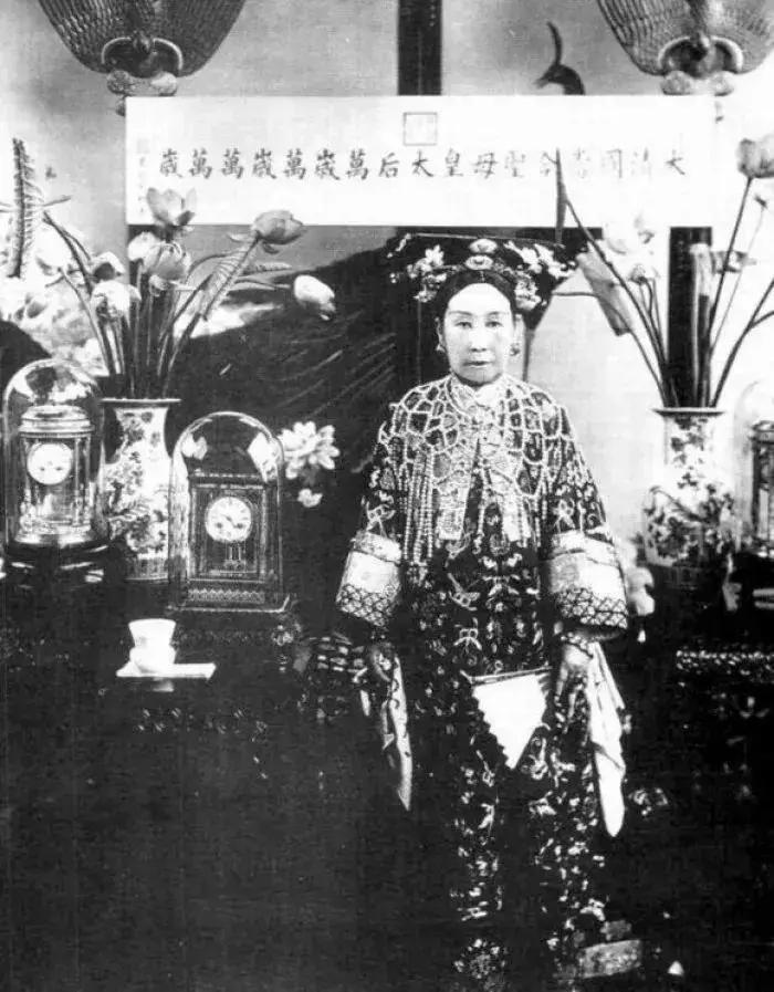 延禧攻略高贵妃被戴耳环,延禧攻略高贵妃被骗