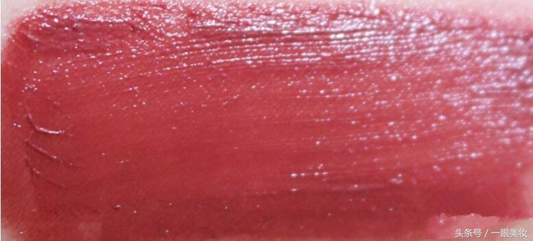 迷人魅力哑光唇彩,圣罗兰416号色试色