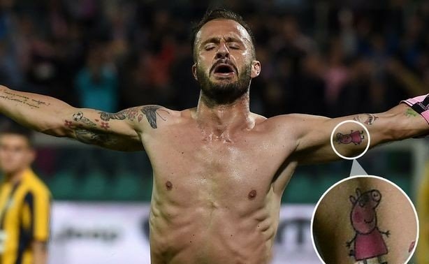 足球明星内马尔纹身,梅西和内马尔的纹身