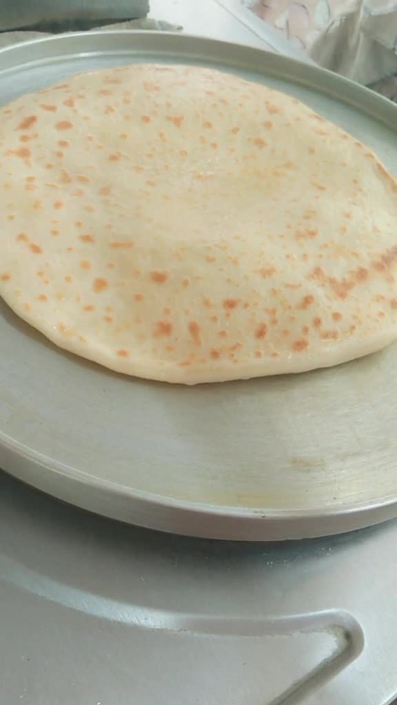 面点老师傅教你葱花千层饼,面点师千层饼的做法全过程