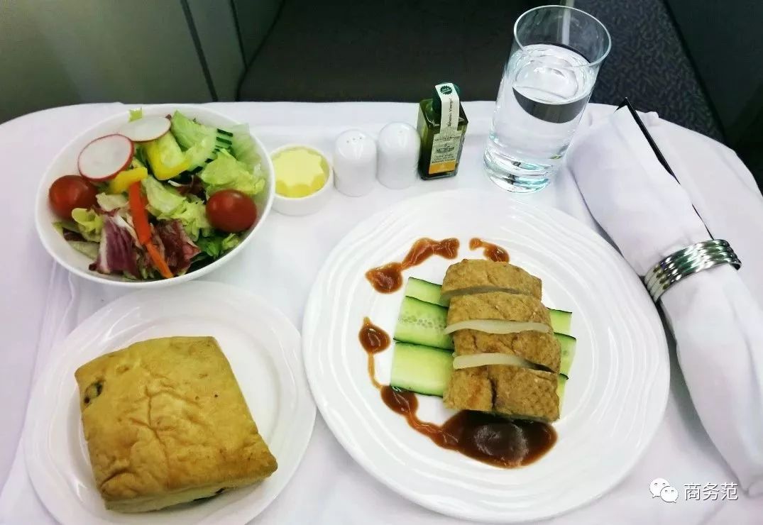 阿联酋航空豪华经济舱体验,阿联酋航空奢华
