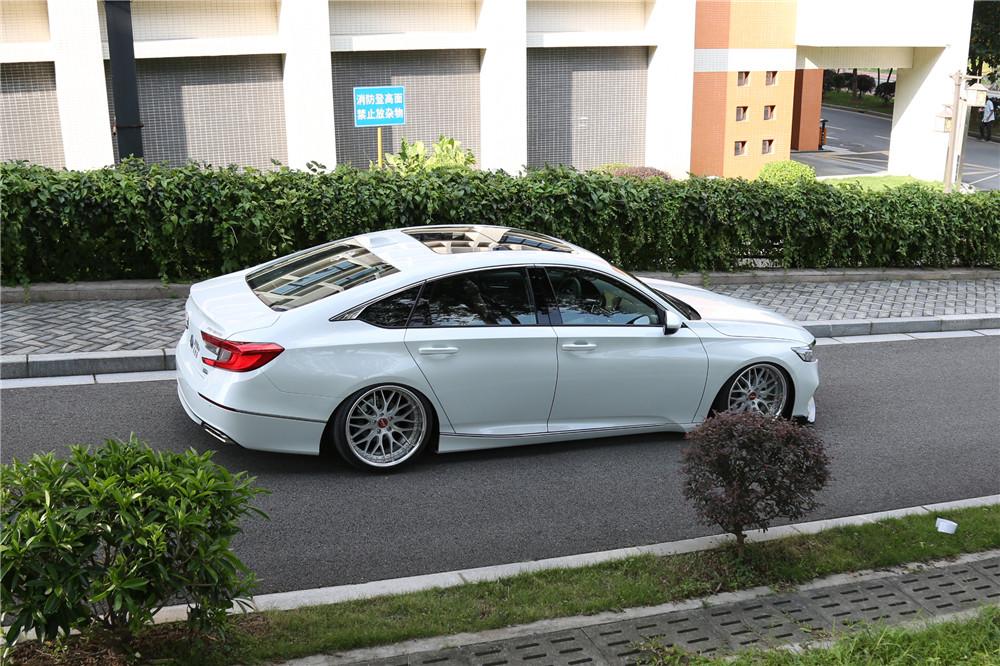 本田10代雅阁国内首改，花费7万将车打造成精品姿态！