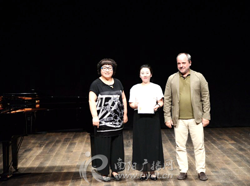 南召褚洪莹,褚洪莹