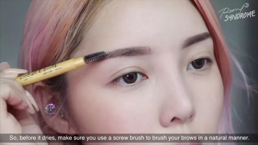 pony推荐精致眼妆,pony化妆技巧视频