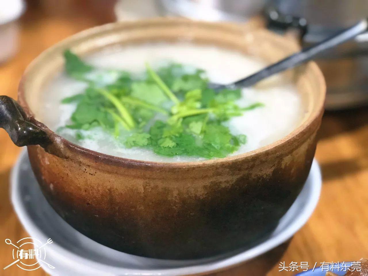 花样最多的这个“光头佬”，来到就忍不住，每晚让你扶墙出！