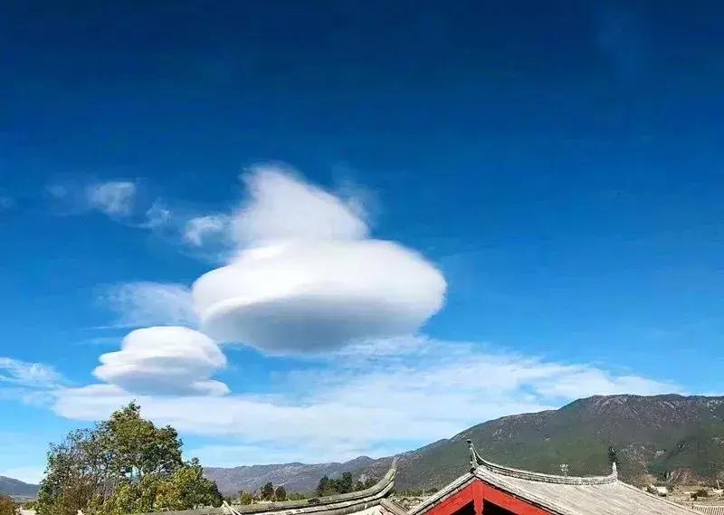 丽江的夏天这么冷,丽江即将进入最美季节