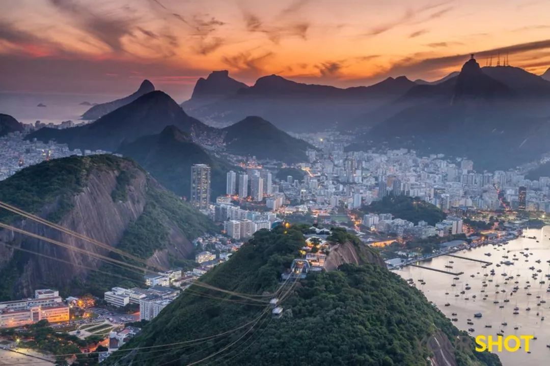 你忙着过七夕，而我用25张图纪念我们共度的这个夏天｜夏末特供