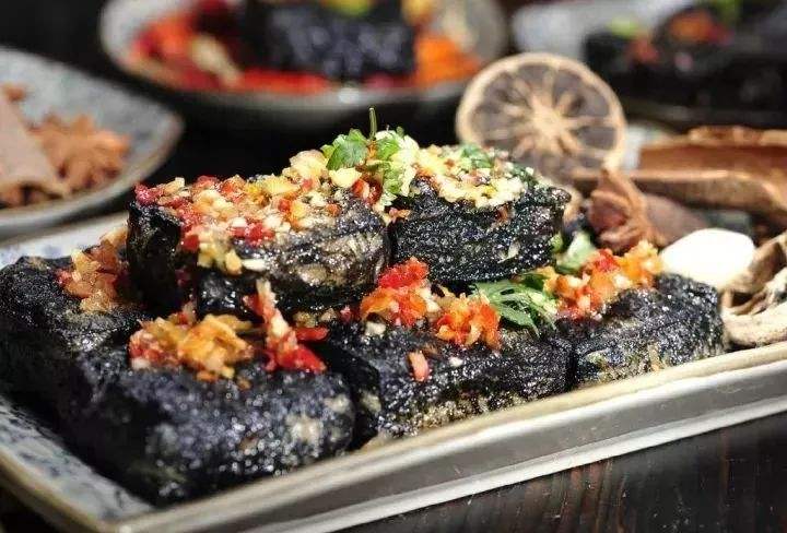香飘十里的臭豆腐,香飘四溢臭豆腐
