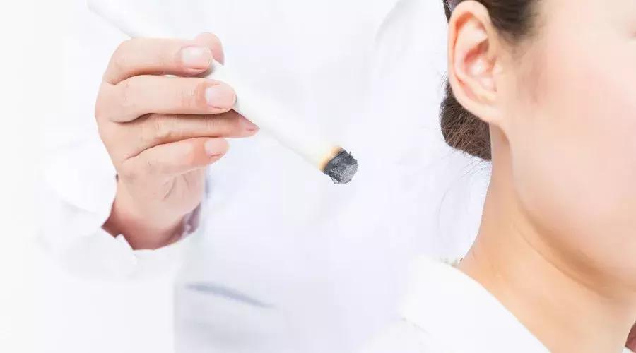 自己艾灸拔罐哪个新手更安全些,艾灸拔罐的正确使用方法