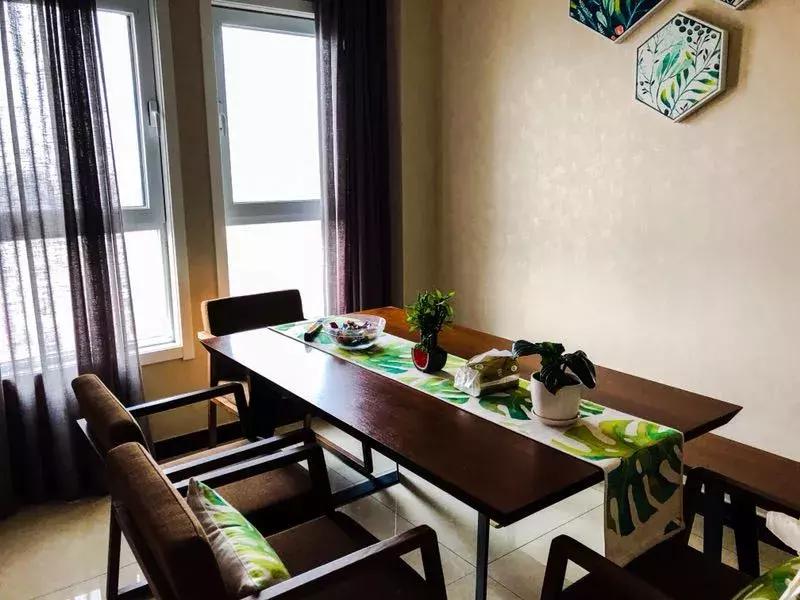 餐桌选大还是选小,餐桌选功能性的实用吗