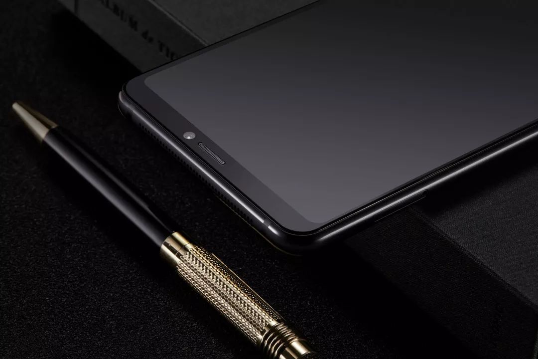 严重碎屏拆屏技巧和关注事项,手机碎屏了怎么样换屏更省钱