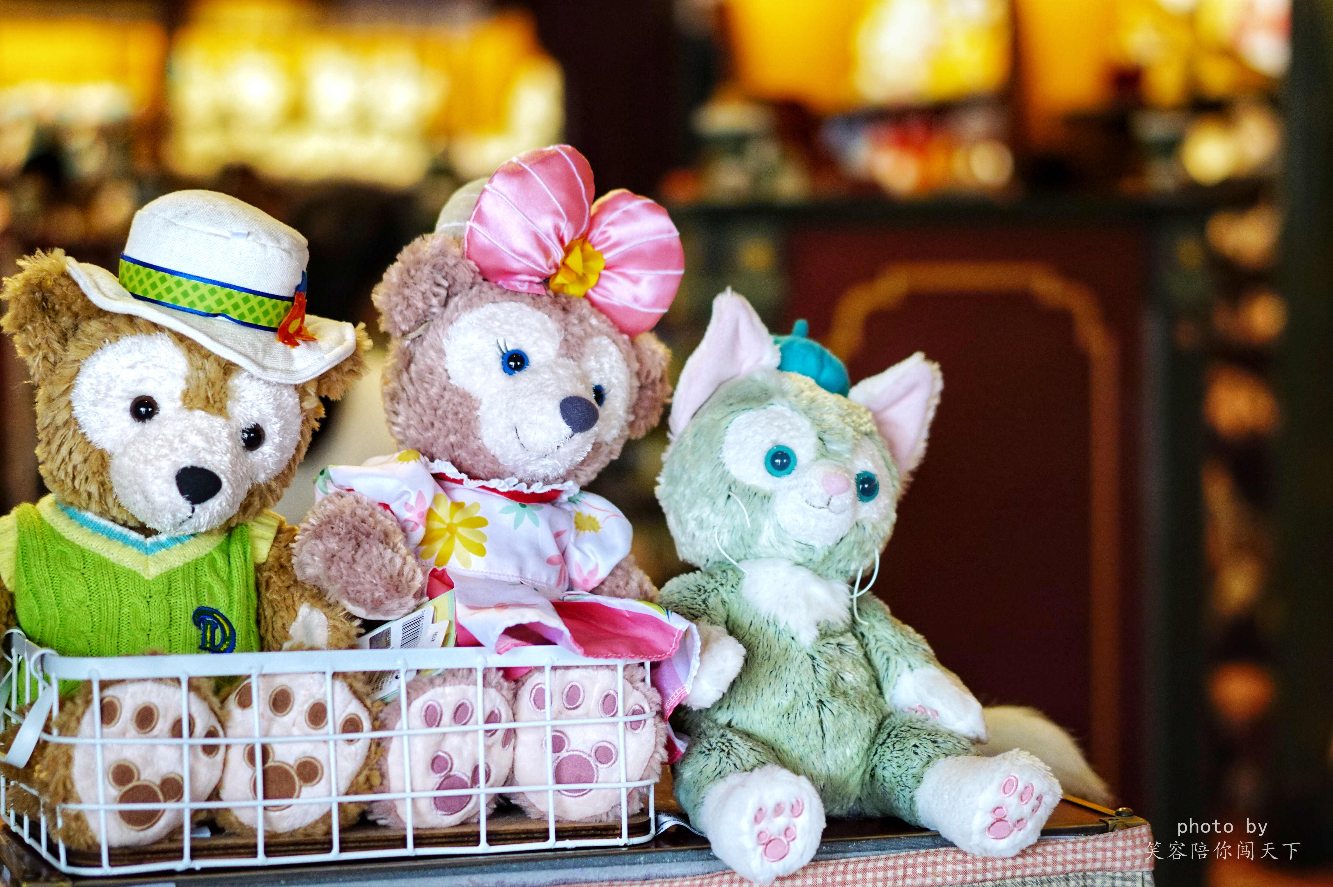 上海迪士尼购物攻略公主裙,迪士尼正版授权双味棒棒糖