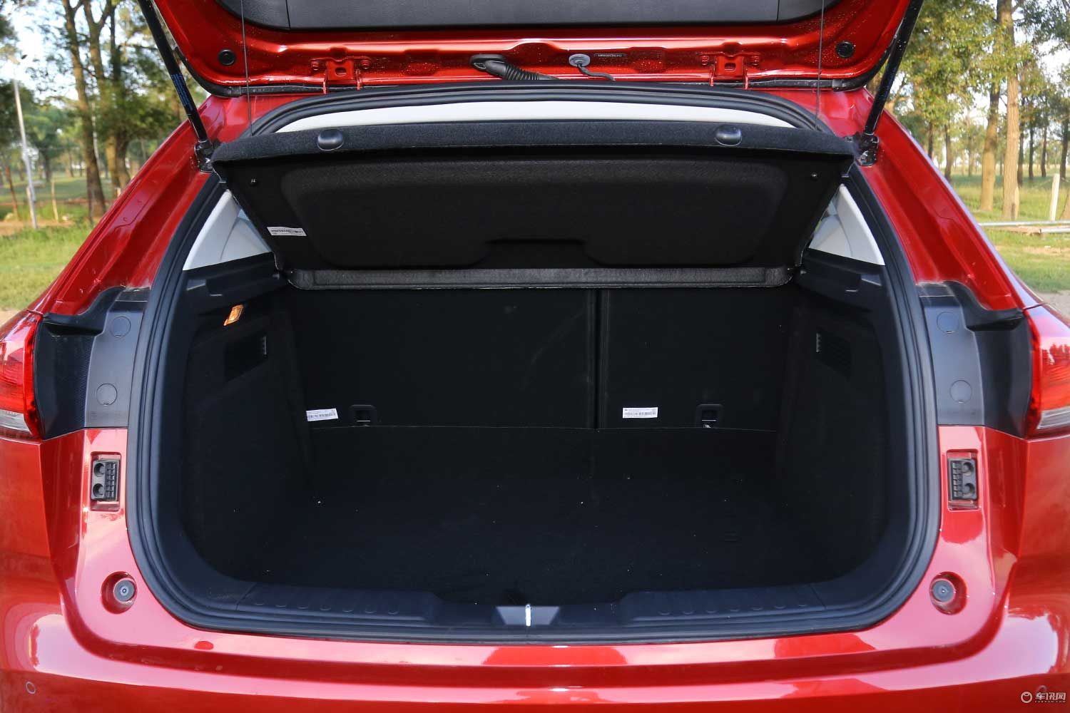 哈弗h2s蓝标值得入手吗,2018款哈弗h2s红标版试驾