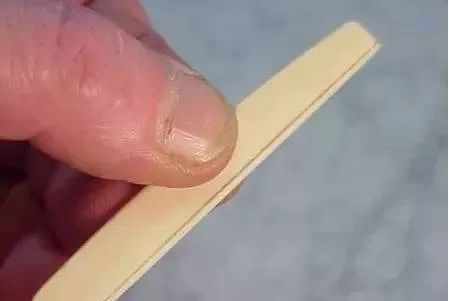 下弦枕凹槽怎么打磨,新吉他打磨下弦枕