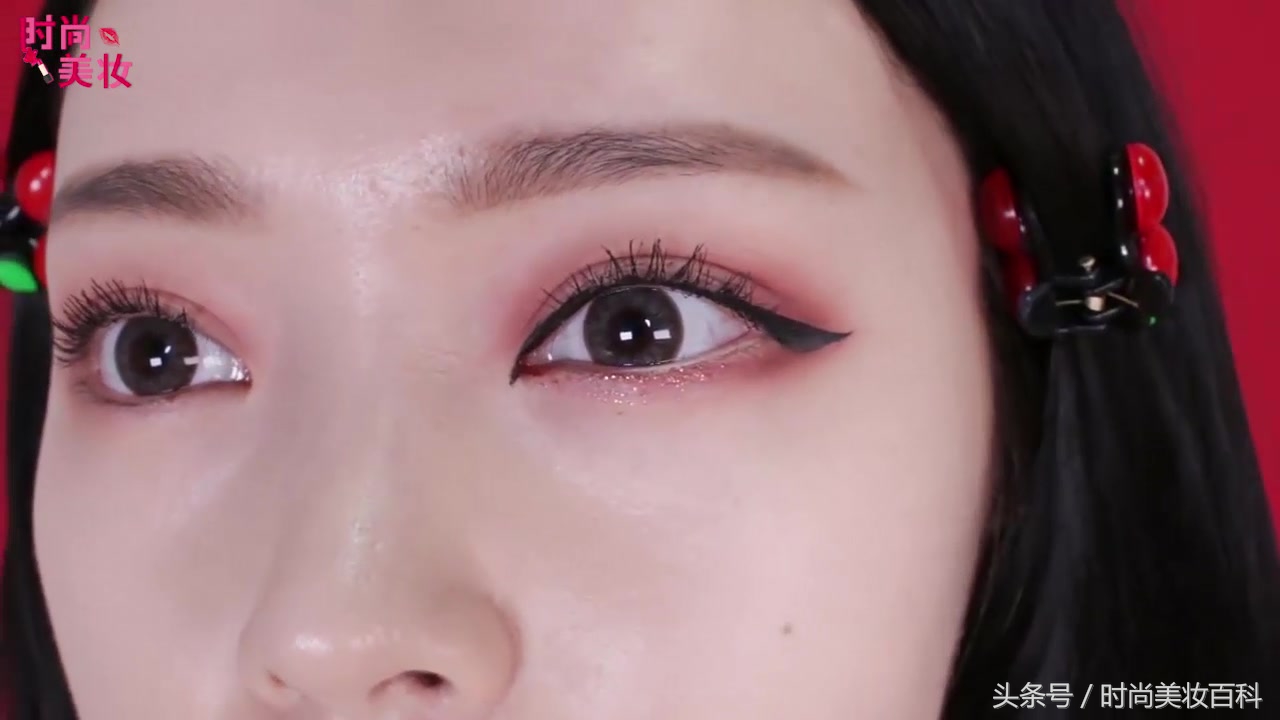 樱桃系甜美妆容,樱桃妆教程复古