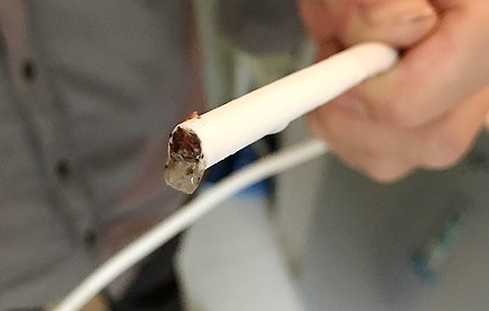 冰箱冷藏室有积水从哪来的？该怎么办？