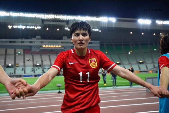 女足王珊珊高光时刻,王珊珊替补进9球视频