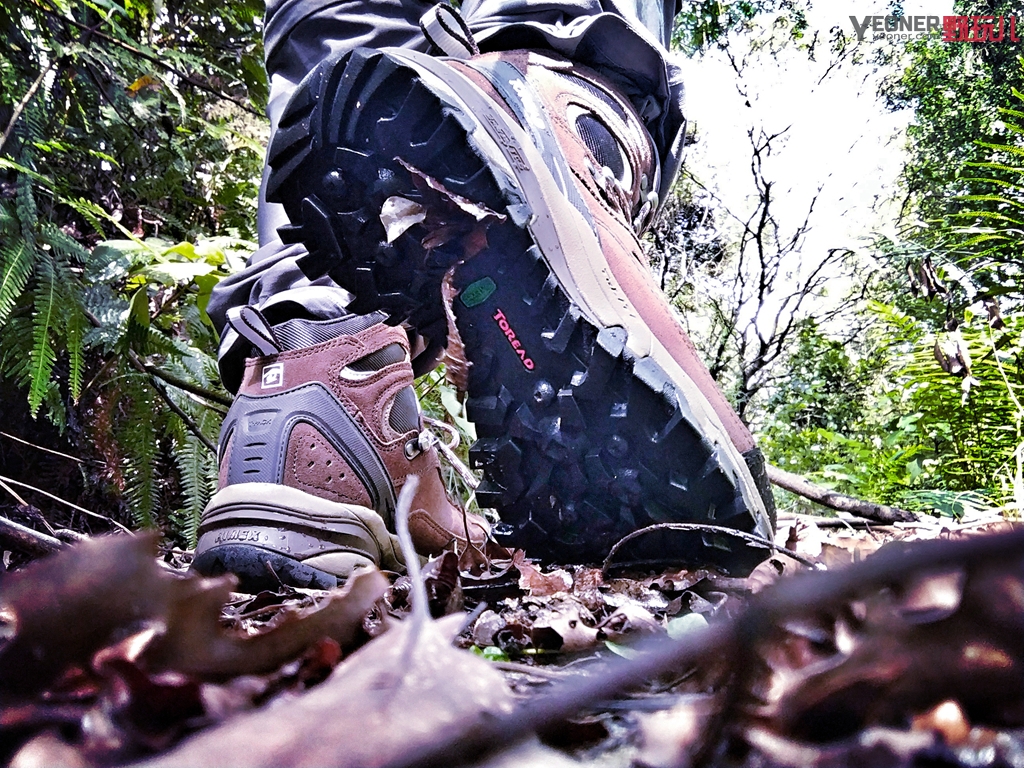 探路者新款登山鞋测评,探路者高帮登山鞋怎么样
